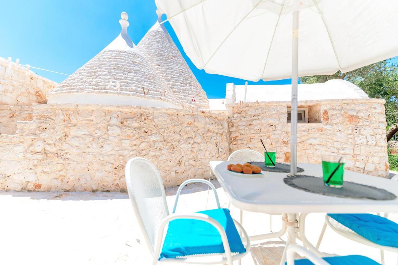 Trullo Zese Con Piscina Privata Villa